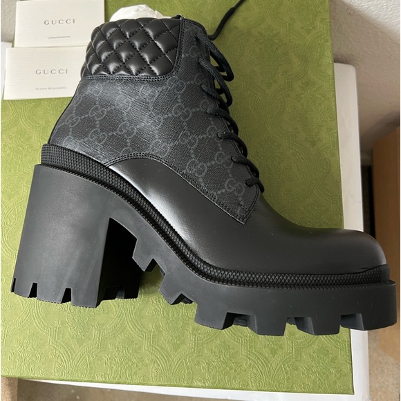Gucci GG Women’s Quilted Lace Up Platform Black/Grey Combat Boots Size 42 - Picture 3 of 11